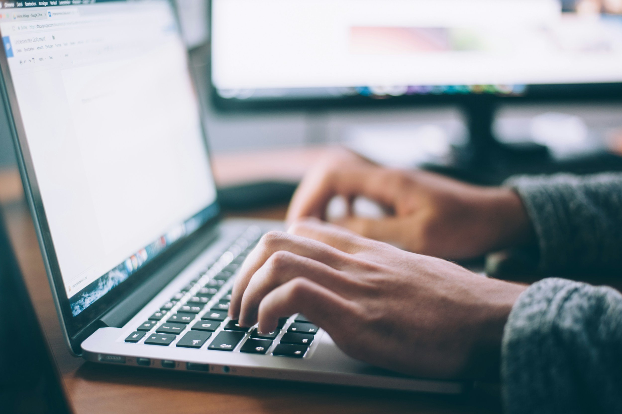 Kotimainen it-konsulttivälitysfirma: miten se helpottaa yrityksesi arkea?