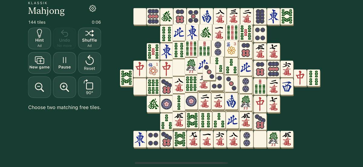 Klassik Mahjong در حالت افقی روی گوشی: صفحهٔ بازی و دکمههای کنترل